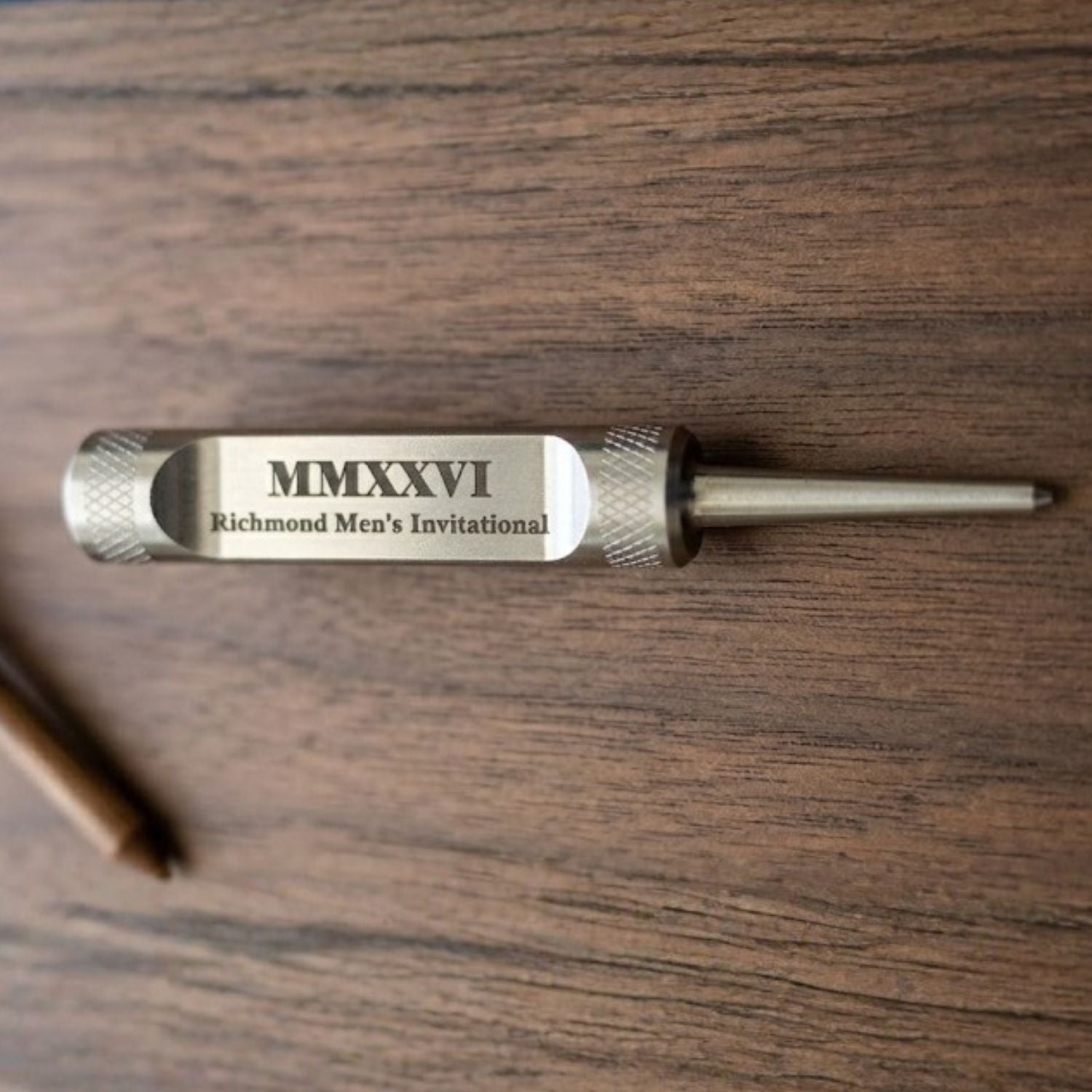 Single Prong Divot Tool | Round End