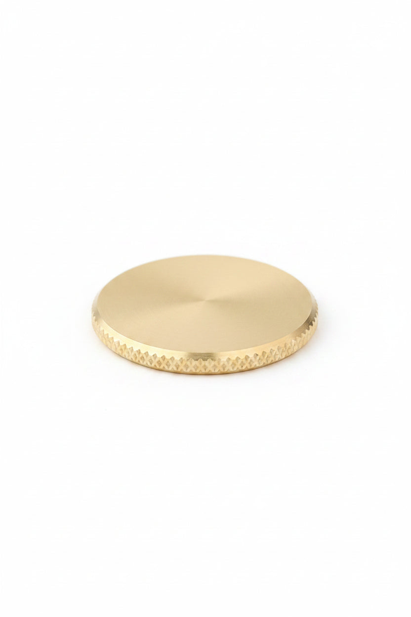 Thin brass ball mark